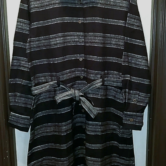 Black & White Stripe Autumn Tie-Waist Shirt Dress - Women by People Tree NWOT - Picture 5 of 6